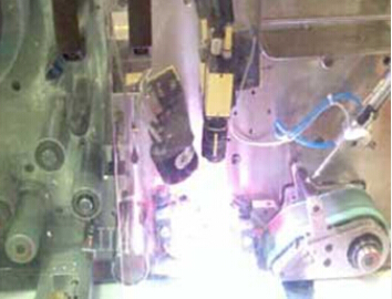 康耐视In-Sight Micro 1400智能相机应用电池检测